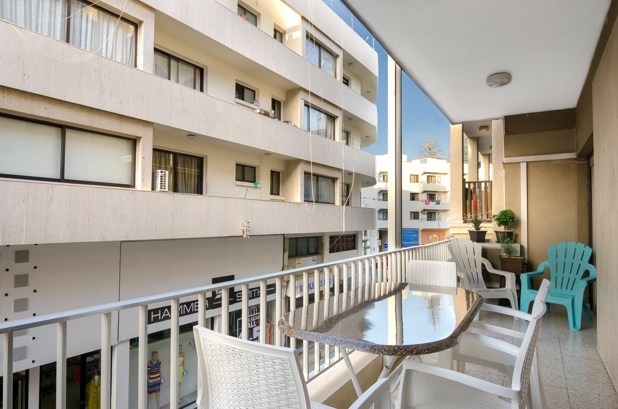 Laila'S Holiday Apartments Larnaca Exterior foto